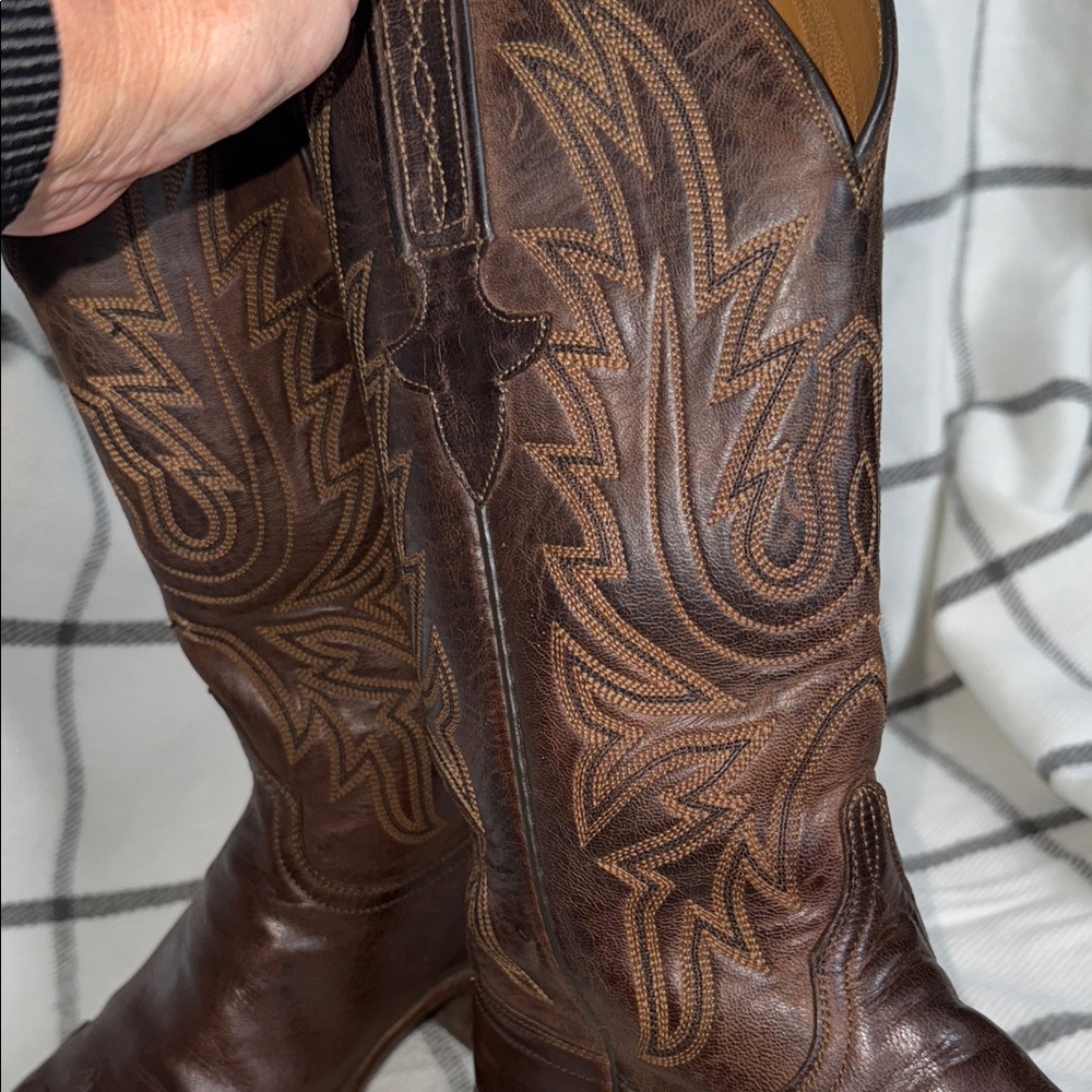 Lucchese Classics Men’s Leather Cowboy Boots in Rich Brown 8 - Picture 5 of 15